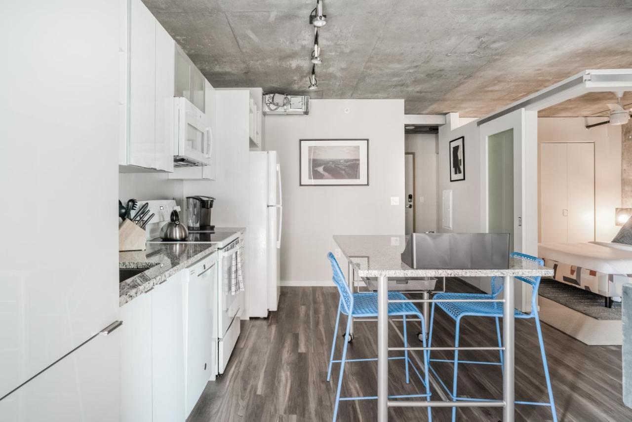 Mint House Minneapolis - Downtown West Экстерьер фото