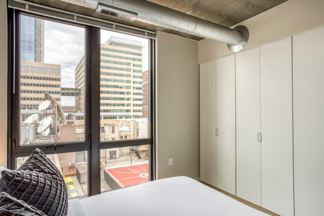 Mint House Minneapolis - Downtown West Экстерьер фото